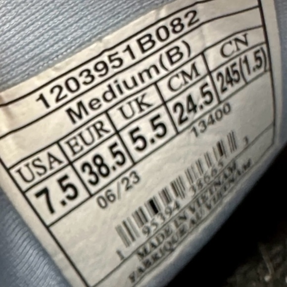 Brooks Ghost Max Women’s 7.5 B Running Shoes Blue Sneakers Walking Athletic - Picture 15 of 15